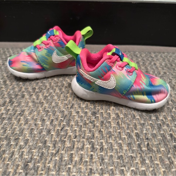 NIKE Roshe One Print (TDV) Little Kids Style: 749354-607 Size: 4C - Picture 8 of 12